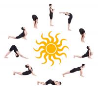 saluto al sole surya namaskar corso yoga spazio solo salute