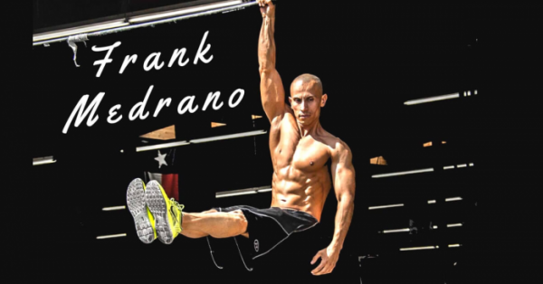Fisico asciutto e muscoli scolpito con la dieta vegana del bodybuilder Frank Medrano 